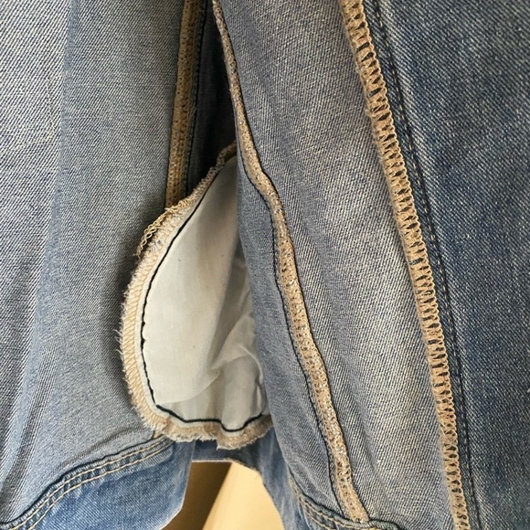 Lisette Embellished Ruffle Denim Vest Oversized Urban Streetwear NWT Y2K - Picture 13 of 13